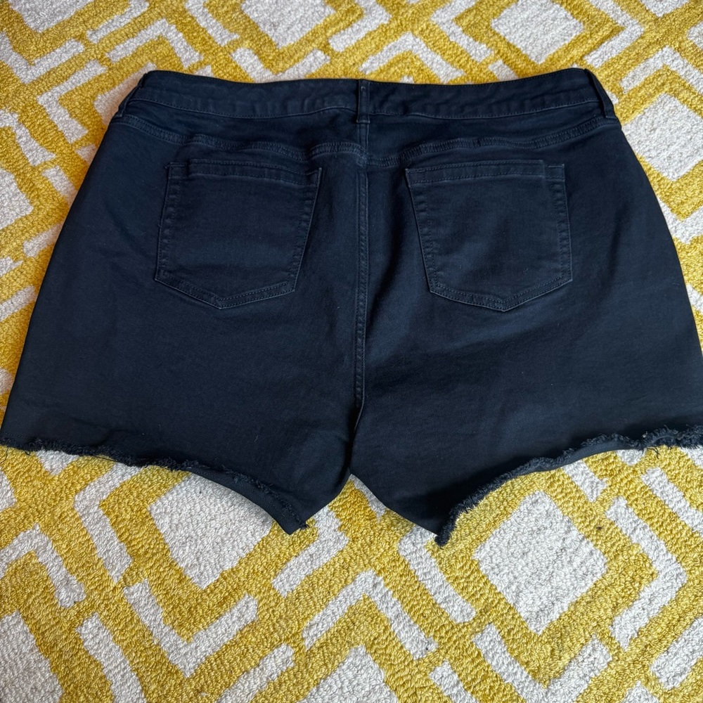 Torrid bundle 2) shorts Black and Blue Jean Shorts black raw hemline size 18 - Picture 8 of 10